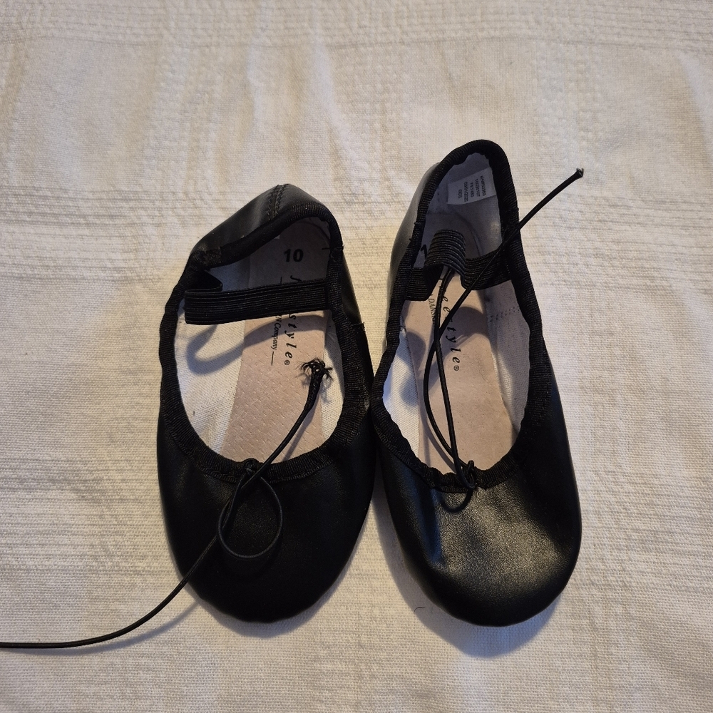 Freestyle girls size 10 Toddler black ballet shoes VGUC